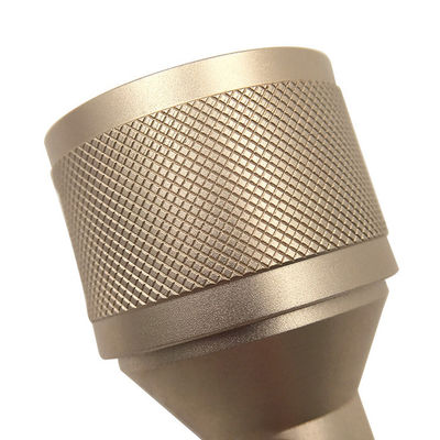 Conector coaxial moleteado anodizado de mecanizado CNC personalizado de cobre y aluminio